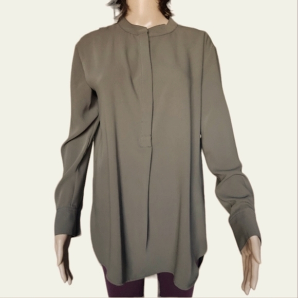Elie Tahari Tops - Elie Tahari No Collar Tunic Blouse